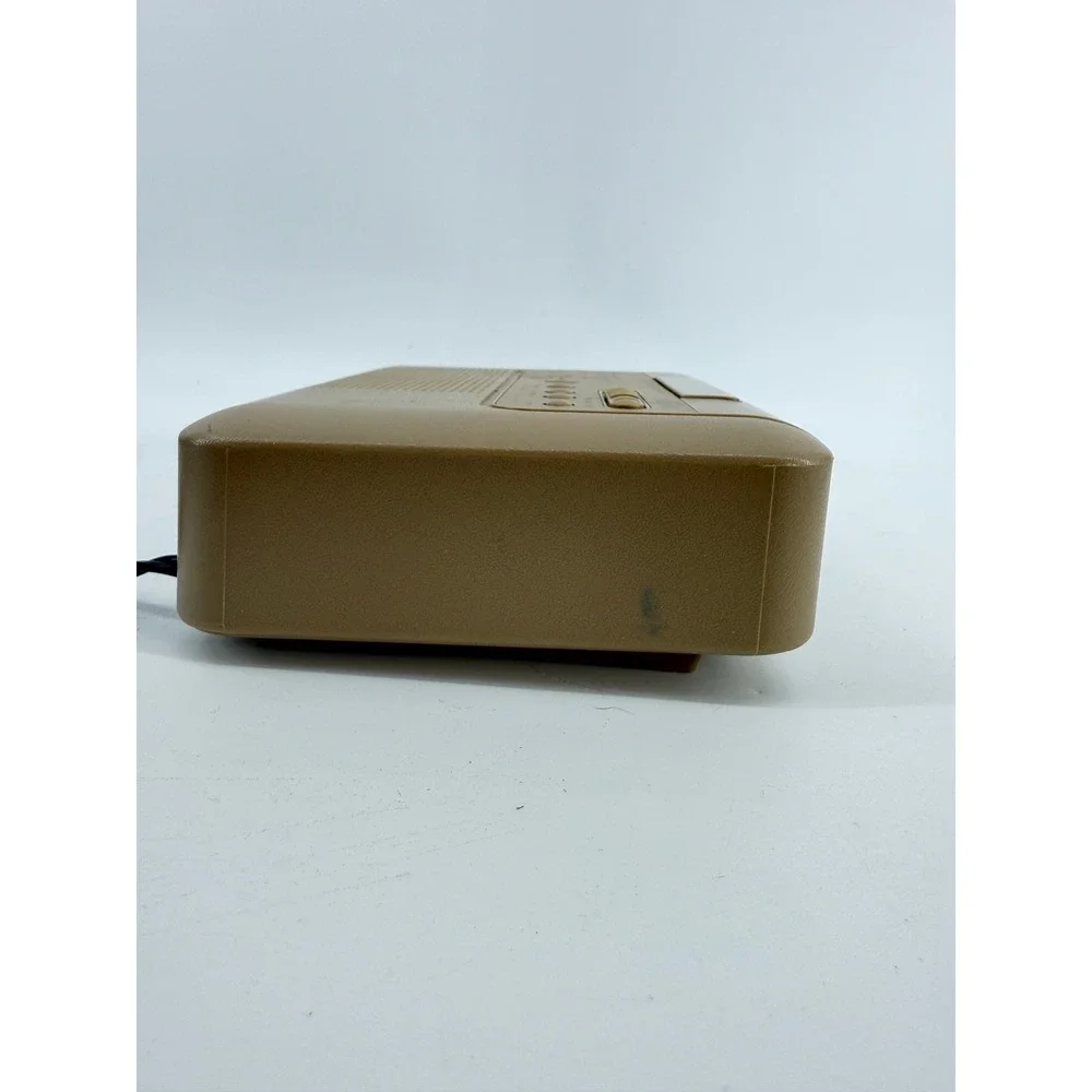 Sony Dream Machine Clock Radio ICF-C240 Tan Vintage AM/FM Red LED Alarm